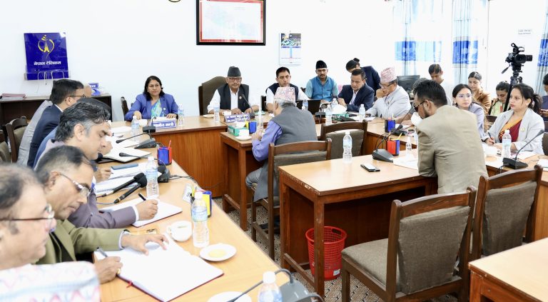 शिक्षक महासंघमाथि अनियमितताको आरोप, संसदीय समितिमा उजुरी