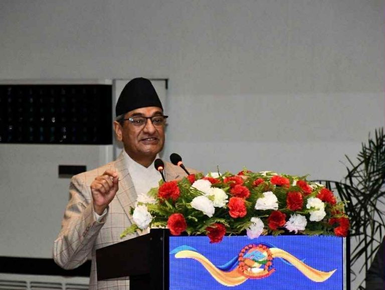 अनुसन्धानकर्ता प्रहरी र अभियोजनकर्ताबीच समन्वय जरुरी छ : गृहमन्त्री लेखक