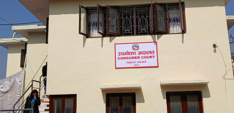 अदालतको फैसलाविरुद्ध चिकित्सक आन्दोलित हुँदा बिरामी मर्कामा, चिकित्सकले अदालतलाई नटेर्दा नकारात्मक सन्देश प्रवाह